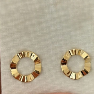 Brinco círculo ondulado Ouro